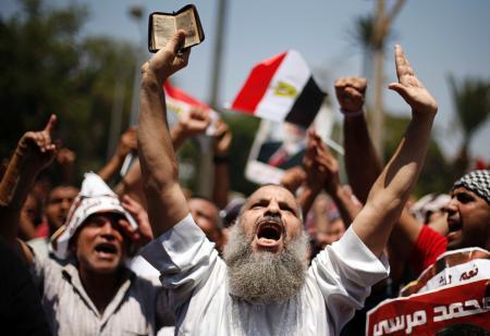【画像】エジプトの数百万人デモが美しすぎる　※死者70人超