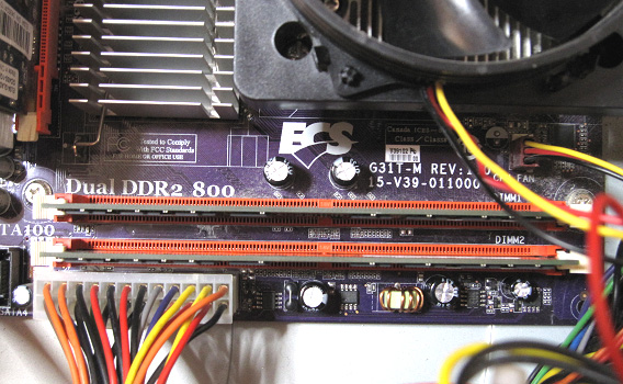 [PC]マザーボード_メモリ部分（DDR2）